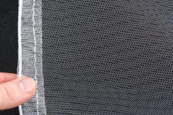 Klamboe Abbey Camp Lichtgewicht 2-Persoons Wit -Avontuur Verkoop 21HP detailstof