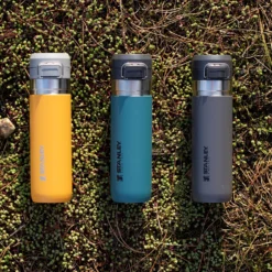 Thermosbeker Stanley The Quick Flip Grijs 0,7L -Avontuur Verkoop Stanley20 20The20GO20Quick Flip20Water20Bottle200.720L20 202420OZ20 20Lifestyle20Images20 204 1